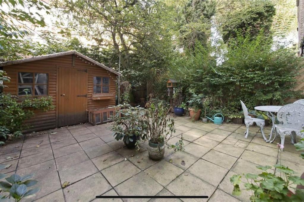 Lovely 1 bedroom apartment in West Kensington Londen Buitenkant foto